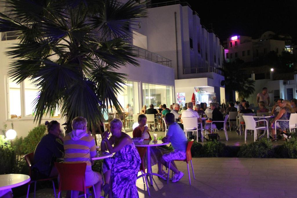 Club Shark Hotel Gümbet Esterno foto